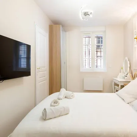 Magnifique 3 3 Sde Avec Clim Et Jacuzzi Appartamento