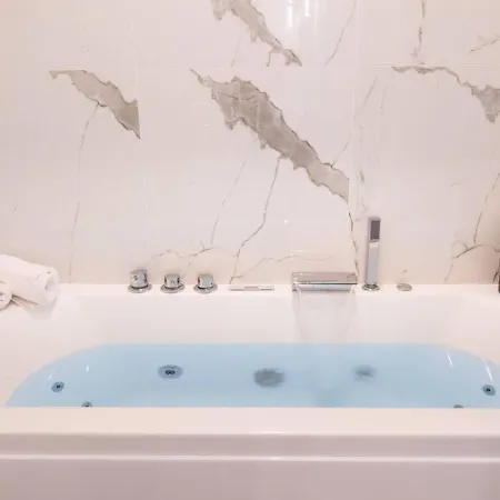 Magnifique 3 3 Sde Avec Clim Et Jacuzzi Appartamento *